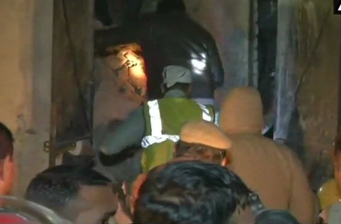 Delhi: Six dead after part of factory collapses in Moti Nagar Delhi: Seven people, including child, killed after part of factory collapses in Moti Nagar
