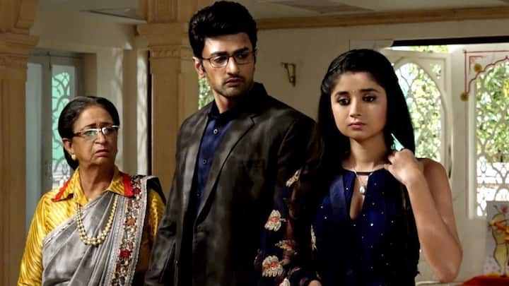 Zee TV’s Guddan Tumse Na Ho Payega has secured the number ten spot in week 52. The show stars Kanika Mann and Nishant Malkani in lead roles,