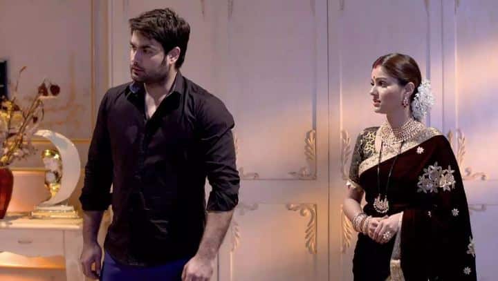 Colors TV’s Shakti-Astitva Ke Ehsaas Ki has bagged the number nine spot and also the slot leadership at 8pm in week 52. The show stars Rubina Dilaik and Vivian Dsena in lead roles. 