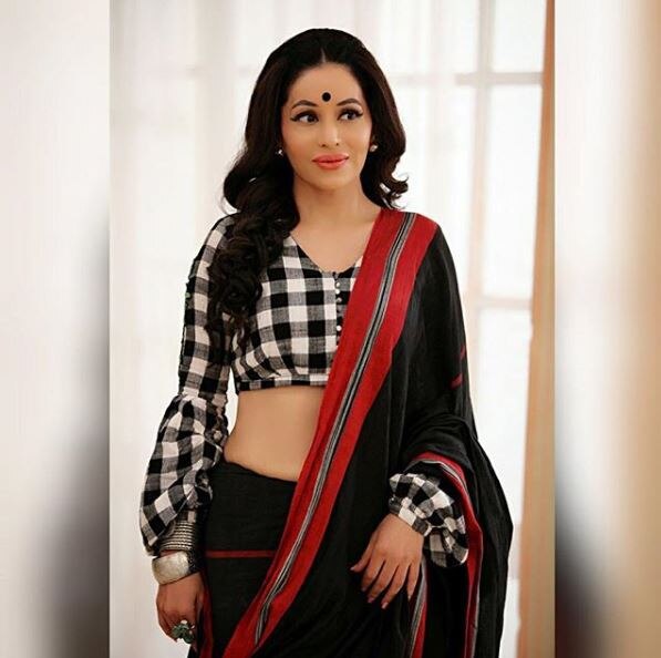 After bidding goodbye to 'Ishqbaaaz', Mreenal Deshraj to enter 'Naagin 3' as new 'naagin'!