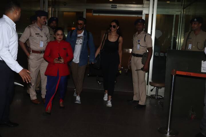 Deepika, who impressed everyone with her impressive performance in ‘Padmaavat’, was seen in an all-black outfit. The Bollywood diva paired her dress with ear hoops, white shoes and dark sunnies.