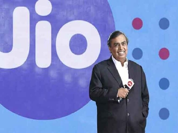 Kumbh JioPhone: Reliance offers over 130 mn pilgrims with free services for holy gathering; Know features, benefits  Kumbh JioPhone: Reliance offers pilgrims with free services; Know features, benefits