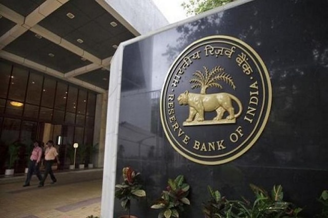 Govt seeks at least Rs 23,100 cr interim dividend from RBI before March 31 Govt seeks at least Rs 23,100 cr interim dividend from RBI before March 31