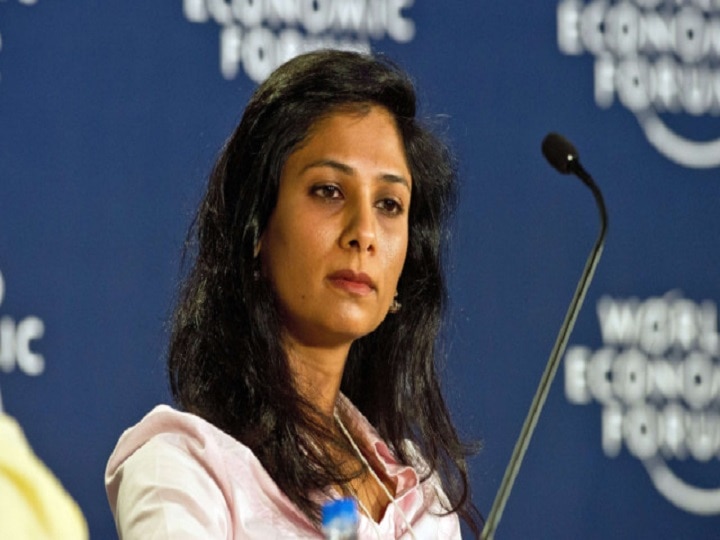 India born Gita Gopinath joins International Monetary Fund as first woman chief economist India born Gita Gopinath joins International Monetary Fund as first woman chief economist