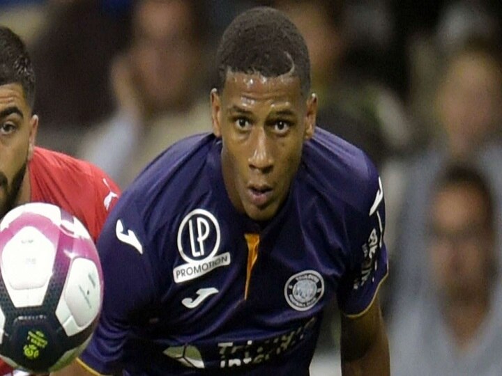 Barcelona sign 19-year old French defender Jean-Clair Todibo for next season Barcelona sign 19-year old French defender Jean-Clair Todibo for next season