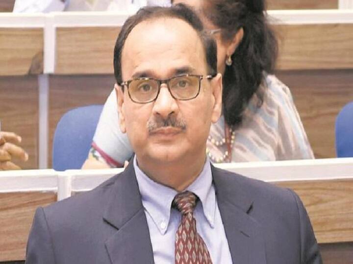 PM Modi-led panel meets to decide on CBI Director Alok Verma PM Modi-led panel meets to decide on CBI Director Alok Verma