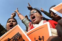 PICTURES: Angry lord Ram devotees protest outside SC after court defers Ayodhya Land Dispute Case