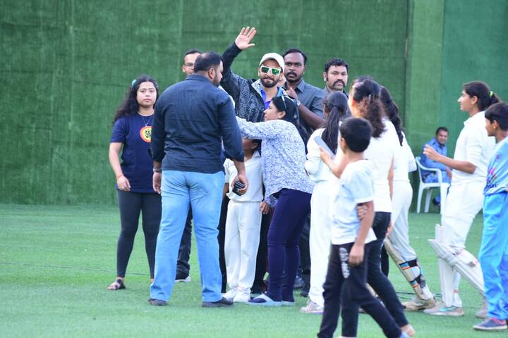 ‘83’, which will be directed by Kabir Khan, will see Ranveer Singh in the role of Kapil Dev.