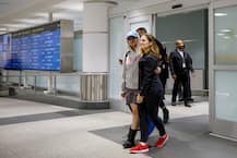 PICTURES: Young Saudi asylum-seeker gets refuge in Canada; arrives to official welcome