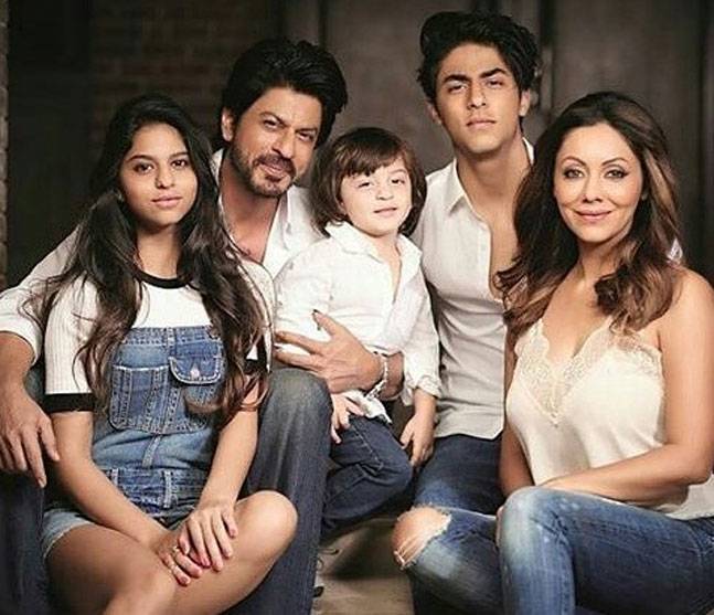 Shah Rukh Khan spends lazy Sunday with son Abram Khan; Shares picture on social media!