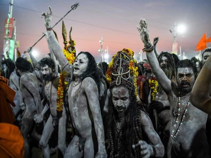 Kumbh Meal 2019: Sadhus of 13 akharas (seven Shaiva, three Vaishnava, two Udasina, and one Sikh) who have traditionally participated in the Kumbh Mela, the largest congregation in the world, were the first to take the holy bath known as 'Shahi Snan'. (AFP)