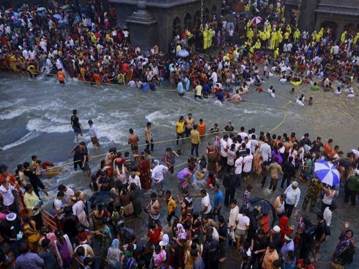 2019 Kumbh Mela begins with the Shahi Snan at Prayagraj, Know all about the holy ritual at Triveni Sangam 2019 Kumbh Mela begins with the Shahi Snan at Prayagraj, Know all about the holy ritual at Triveni Sangam