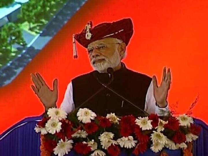 Modi takes dig at opposition rally, says ‘those stopped from looting public money are forming 'mahagathbandhan' Narendra Modi takes dig at opposition rally, says ‘those stopped from looting public money are forming 'mahagathbandhan' Modi takes dig at opposition rally, says ‘those stopped from looting public money are forming 'mahagathbandhan'