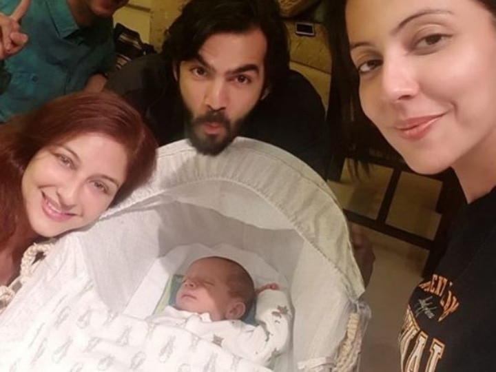 Karan V Grover shares INSIDE hospital picture of Saumya Tandon’s baby boy in deep sleep (PIC INSIDE) Karan V Grover shares INSIDE hospital PICTURE of Saumya Tandon’s baby boy while he sleeps in peace