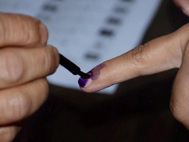 Polling for first phase of T'gana Panchayat election underway Polling for first phase of Telangana Panchayat election underway