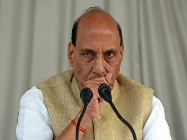 West Bengal: Rajnath calls up Mamata over violence in Shah's rally, asks to ensure action  West Bengal: Rajnath calls up Mamata over violence in Shah's rally, asks to ensure action