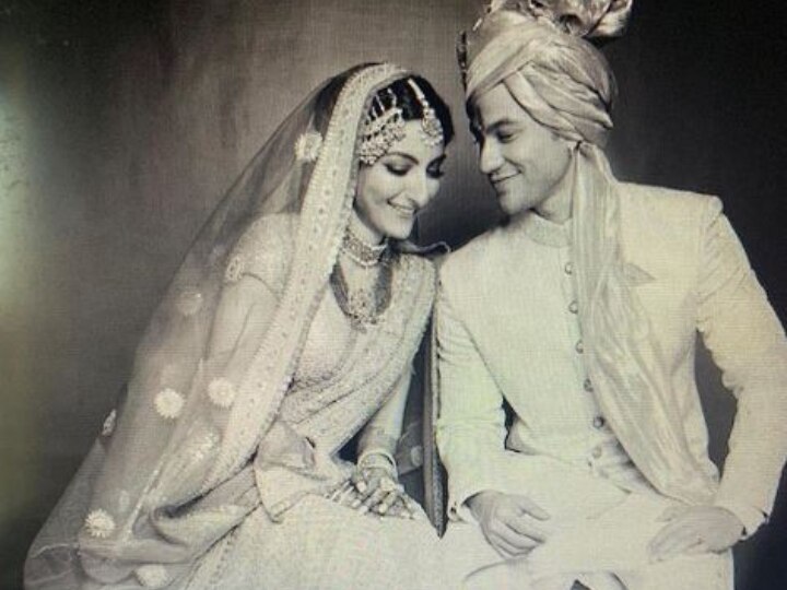 Soha Ali Khan & Kunal Kemmu share LOVELY pictures from their wedding on fourth marriage anniversary (PICS INSIDE) PICS! Soha Ali Khan & Kunal Kemmu share beautiful throwback wedding photos on fourth marriage anniversary