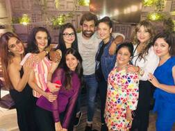 PICS: Shweta Tiwari & Urvashi Dholakia aka original Prerna & Komolika REUNITE with their 'Kasautii Zindagii Kay' co-stars!