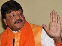 Congress banking on \'chocolaty\' faces from Bollywood for Lok Sabha poll: Vijayvargiya