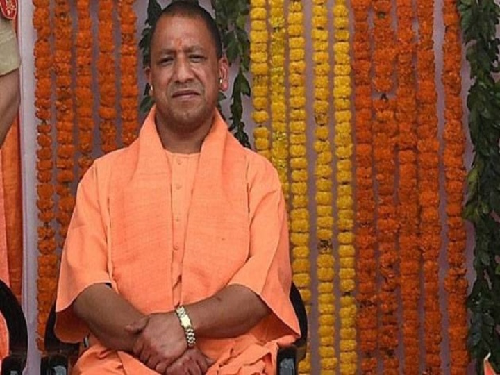 Kumbh Mela 2019: Yogi Adityanath and his ministers to take a holy dip ahead of cabinet meeting today Kumbh Mela 2019: Yogi Adityanath and his ministers to take a holy dip ahead of cabinet meeting today