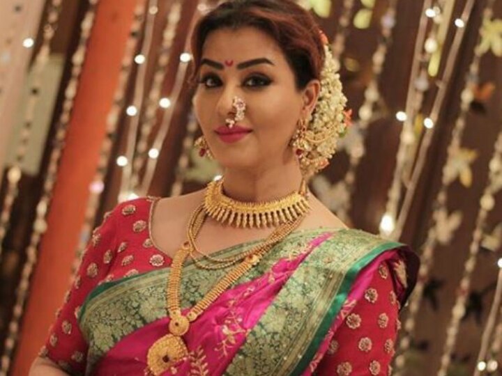 Chhhatriwali: 'Bigg Boss 11' winner Shilpa Shinde's guest appearance in a Marathi show; Shoots for a lanvi performance! SEE PICS & VIDEO! PICS & VIDEO: 'Bigg Boss 11' winner Shilpa Shinde shoots for  a Marathi TV show!