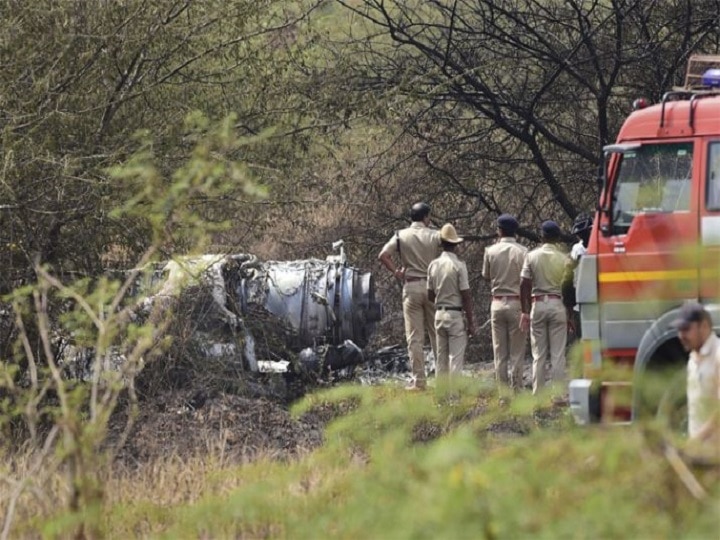 HAL-upgraded Mirage 2000 fighter jet crashes in Bengaluru; 2 pilots dead HAL-upgraded Mirage 2000 fighter jet crashes in Bengaluru; 2 pilots dead