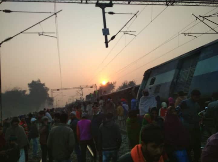 The office of Railway Minister Piyush Goyal has announced Rs 5 lakh ex gratia each to kin of those killed, Rs 1 lakh each to the grievously injured people and Rs 50,000 each to those who received simple injuries./ Image: ANI
