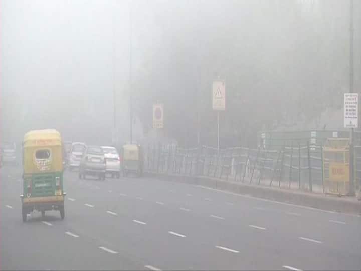 Besides other places in Delhi, visibility levels were low in the morning due to fog at many locations in Delhi-NCR. (ANI)