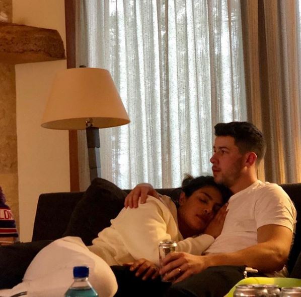 PICS: Priyanka Chopra enjoys snowy Super Bowl with hubby Nick Jonas & family!