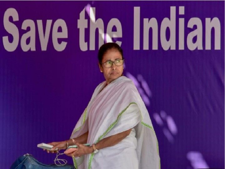 Mamata Banerjee attacks BJP after ending three-day long sit-in; to hold next ‘dharna’ in Delhi Mamata Banerjee attacks BJP as she ends three-day long sit-in; to hold next ‘dharna’ in Delhi