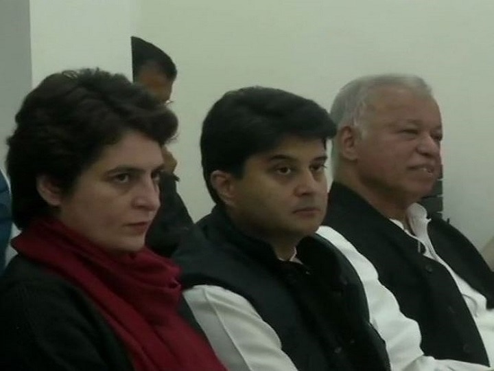 Priyanka Gandhi attends first party meeting as Congress general secretary Priyanka Gandhi attends first meeting as Congress general secretary