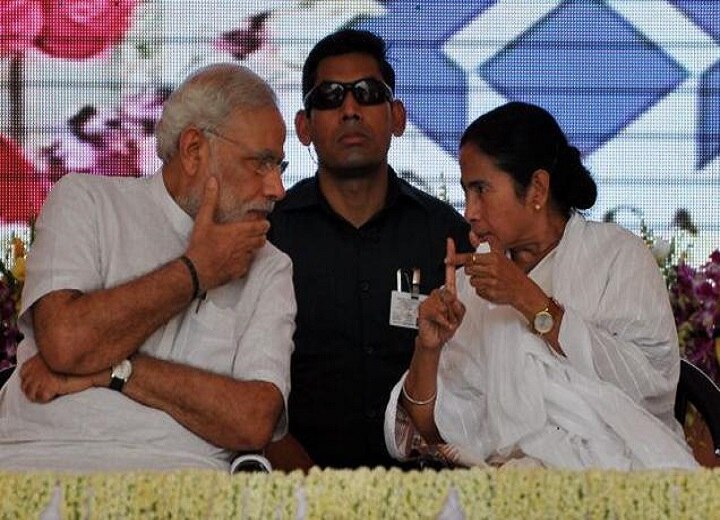 Modi accuses Mamata of protecting scamsters, she calls him 'master of corruption' Modi accuses Mamata of protecting scamsters, she calls him 'master of corruption'