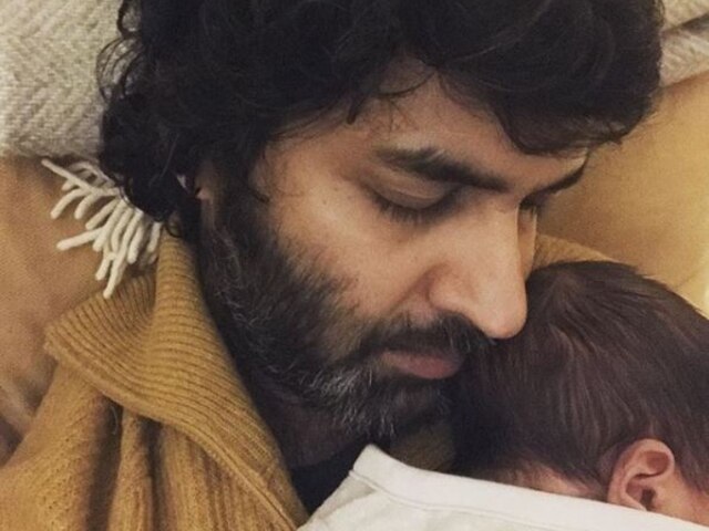 'Rock On' actor Purab Kohli blessed with a baby boy, names him 'Osian Nur' (SEE PIC) 'Rock On' actor Purab Kohli becomes father to a baby boy; names his son Osian Nur (SEE PIC)