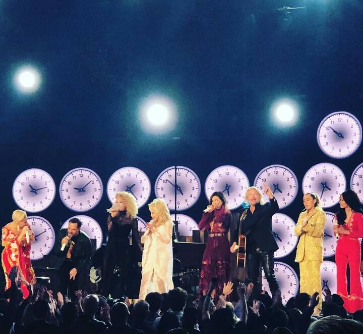 Rahman also shared pictures of Dolly Parton's tribute performance at the ceremony. 