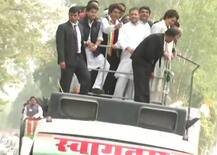 PICTURES: Priyanka Gandhi\'s mega road show in Lucknow with Congress President Rahul Gandhi