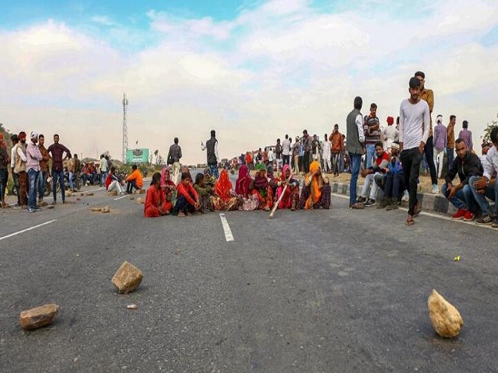 Gujjar quota agitation enters fourth day; highways, railway tracks blocked Gujjar quota agitation enters fourth day; highways, railway tracks blocked