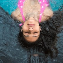 PICS: Veteran Bollywood actress Tanuja chills in a pool with daughter Tanisha Mukerji turn in a pool on vacation at Andaman Islands!