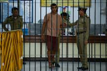 PICS: Thailand frees Bahraini refugee footballer whose detention sparked \'outcry\'