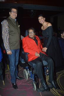 IN PICS: These two Bollywood DIVAS who are over 40 look DROP-DEAD-GORGEOUS at an event & prove that age is just a number!