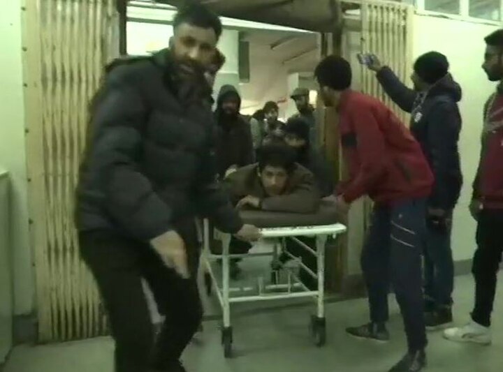 Mysterious explosion occurs in Jammu and Kashmir Pulwama school, 10 students injured; cause of blast unknown Explosion in private school in Jammu and Kashmir's Pulwama, 12 students injured