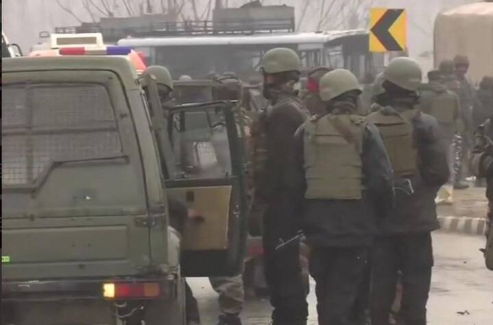 As per Zulfiqar Hassan, IG CRPF(Operations), Jammu and Kashmir Police has taken up the investigation. The injured shifted to hospital. Post-blast analysis being done at the spot./Image: ANI
