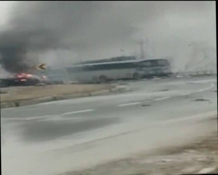 The Pakistan backed outfit claimed responsibility for attack, in a text message to Kashmiri News Agency GNS, ANI said.