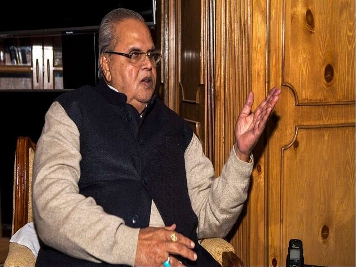 Governor, Kashmiri leaders slam each other after suicide bombing Governor, Kashmiri leaders slam each other after suicide bombing