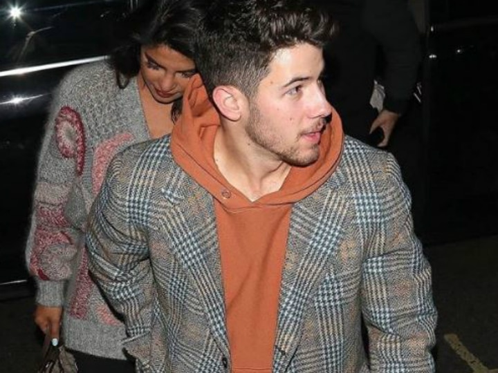 PICS: Priyanka Chopra & Nick Jonas twin in grey as they step out for dinner in Los Angeles! PICS: Priyanka Chopra & Nick Jonas twin in grey as they step out for dinner in Los Angeles!