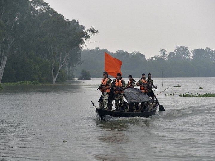 BSF constable drowns while chasing cow smugglers trying to enter Bangladesh BSF constable drowns while chasing cow smugglers trying to enter Bangladesh