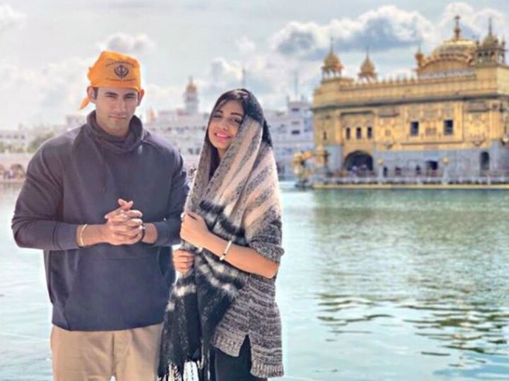 PIC: 'MTV Ace of Space' winner Divya Agarwal visits Golden Temple with boyfriend Varun Sood! PICS: 'Ace of Space' winner Divya Agarwal visits Golden Temple with boyfriend Varun Sood!