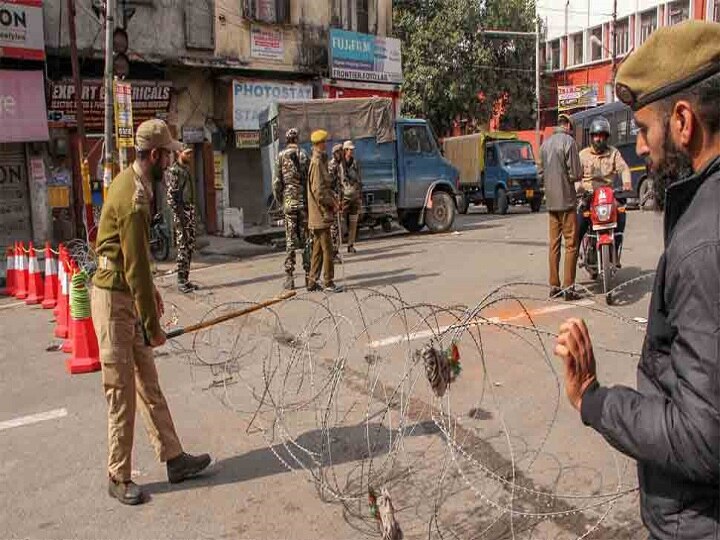 Pulwama attack: Curfew temporarily relaxed in Jammu Pulwama attack: Curfew temporarily relaxed in Jammu