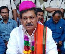 BJP takes a swipe at Kirti Azad for saying Congress workers looted poll booths for his father