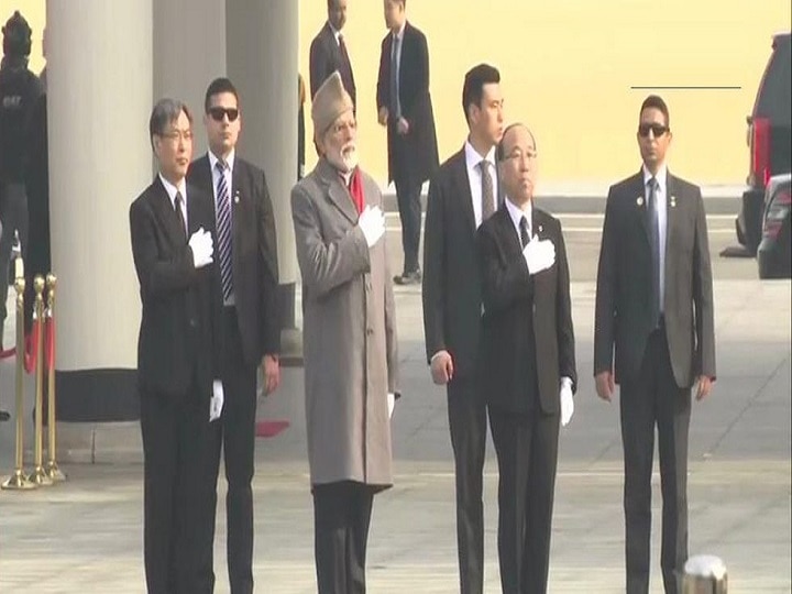 Prime Minister Narendra Modi pays tribute to soldiers at Seoul National Cemetery in South Korea  Prime Minister Narendra Modi pays tribute to soldiers at Seoul National Cemetery