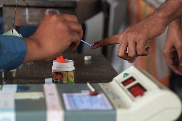 Ind-Pak tension: 2019 general elections will be held on time, says Election Commission Ind-Pak tension: 2019 general elections will be held on time, says Election Commission